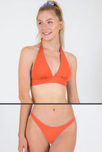 Carregar imagem no visualizador da galeria, Gallery: Rio De Sol Set Set Light-Peach Halter-Cos Essential-Comfy