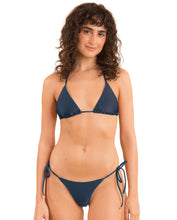 Carregar imagem no visualizador da galeria, Gallery: Rio De Sol Set Set Shark Tri-Inv Cheeky-Tie