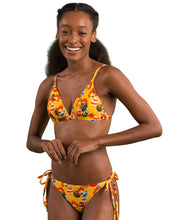 Carregar imagem no visualizador da galeria, Gallery: Rio De Sol Set Set Stories Tri-Fixo Cheeky-Micro