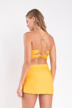 Carregar imagem no visualizador da galeria, Model Back: Rio De Sol Saia Solar Skirt-Knot