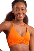 Carregar imagem no visualizador da galeria, Gallery: Rio De Sol Soutien Top Dots-Orange Kate
