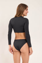 Carregar imagem no visualizador da galeria, Model Back: Rio De Sol Soutien Top Lava Reef