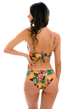 Carregar imagem no visualizador da galeria, Model Back: Rio De Sol Soutien Top Lis Tri-Tank