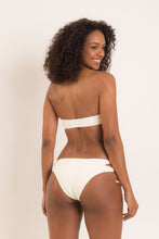 Carregar imagem no visualizador da galeria, Model Back: Rio De Sol Soutien Top Off-White Bandeau-Reto