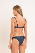 Carregar imagem no visualizador da galeria, Model Back: Rio De Sol Soutien Top Shark Bandeau-Joy