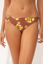 Carregar imagem no visualizador da galeria, Gallery: Wednesday In Hawaii By Rio De Sol Calcinha Bottom Pua-Coco-Lilikoi Waikiki