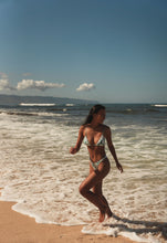 Carregar imagem no visualizador da galeria, Image 13: Wednesday In Hawaii By Rio De Sol Soutien Top Pua-Valley Ana