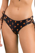 Carregar imagem no visualizador da galeria, Gallery: Rio De Sol Calcinha Bottom Cashew Madrid
