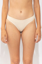 Carregar imagem no visualizador da galeria, Gallery: Rio De Sol Calcinha Bottom Solar-Off Essential-Comfy

