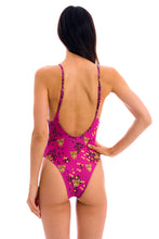 Carregar imagem no visualizador da galeria, Model Back: Rio De Sol Maiô Roar-Pink Hype
