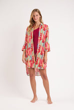 Carregar imagem no visualizador da galeria, Model Front: Rio De Sol Chemise Sea-Bloom Chemise Gabriele
