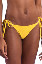 Carregar imagem no visualizador da galeria, Gallery: Rio De Sol Calcinha Bottom Malibu-Yellow Cheeky-Tie
