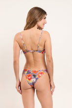 Carregar imagem no visualizador da galeria, Model Back: Rio De Sol Set Set Garden-Flower Bandeau-Joy Essential
