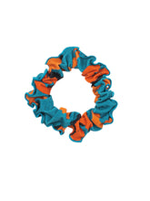 Carregar imagem no visualizador da galeria, Product Front: Rio De Sol Xuxinha (Acessório De Cabelo) Luma Scrunchie
