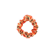 Carregar imagem no visualizador da galeria, Product Front: Rio De Sol Xuxinha (Acessório De Cabelo) Maracai Scrunchie
