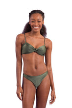 Carregar imagem no visualizador da galeria, Model Front: Rio De Sol Soutien Top Croco Bandeau-Joy
