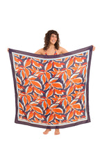 Carregar imagem no visualizador da galeria, Model Front: Rio De Sol Canga Leaves Canga
