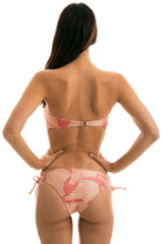 Carregar imagem no visualizador da galeria, Model Back: Rio De Sol Calcinha Bottom Banana Rose Bandeau
