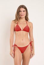 Carregar imagem no visualizador da galeria, Model Front: Rio De Sol Soutien Top Shimmer-Liquor Tri-Inv
