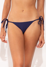 Carregar imagem no visualizador da galeria, Bottom Touch-Marinho Cheeky-Tie
