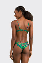 Carregar imagem no visualizador da galeria, Model Back: Rio De Sol Soutien Top Wilds Balconet
