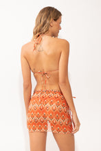 Carregar imagem no visualizador da galeria, Model Back: Rio De Sol Saia Maracai Mini Skirt Ruched
