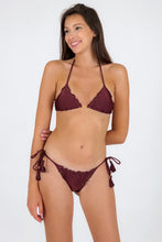 Carregar imagem no visualizador da galeria, Model Front: Rio De Sol Soutien Top Barolo Frufru
