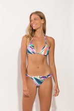 Carregar imagem no visualizador da galeria, Model Front: Rio De Sol Calcinha Bottom Fresh-Day Mel
