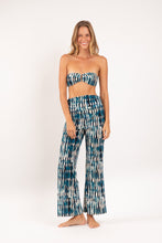 Carregar imagem no visualizador da galeria, Model Front: Rio De Sol Calça De Praia Azule Murana Pants
