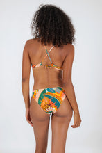 Carregar imagem no visualizador da galeria, Model Back: Rio De Sol Set Set El-Arco Bralette Essential-Comfy
