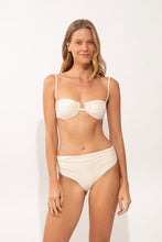 Carregar imagem no visualizador da galeria, Model Front: Rio De Sol Set Set Malibu-Natural Zaya Amy
