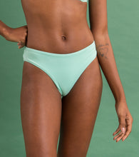 Carregar imagem no visualizador da galeria, Image 08: Rio De Sol Calcinha Bottom Malibu-Menta Essential-Comfy
