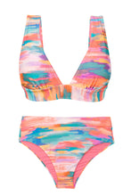 Carregar imagem no visualizador da galeria, Product Front: Rio De Sol Set Set River Halter-Cos Hotpant-Cos

