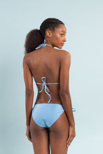 Carregar imagem no visualizador da galeria, Model Back: Rio De Sol Set Set Shimmer-Baltic-Sea Tri-Inv Ibiza-Comfy
