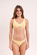Carregar imagem no visualizador da galeria, Model Front: Rio De Sol Set Set Sunshine Hera Leblon
