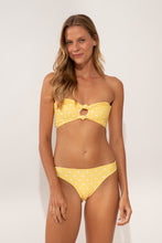 Carregar imagem no visualizador da galeria, Model Front: Wednesday In Hawaii By Rio De Sol Soutien Top Kiko-Lilikoi Lani
