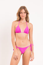 Carregar imagem no visualizador da galeria, Model Front: Rio De Sol Set Set Malibu-Rosa Tri-Inv Cheeky-Tie
