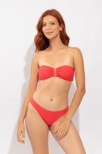 Carregar imagem no visualizador da galeria, Model Front: Rio De Sol Calcinha Bottom Cali-Flamingo Essential-Comfy
