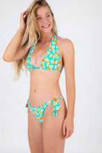 Carregar imagem no visualizador da galeria, Model Front: Rio De Sol Set Set Dubai Halter-Double Italy
