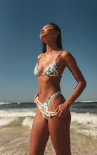 Carregar imagem no visualizador da galeria, Image 09: Wednesday In Hawaii By Rio De Sol Soutien Top Pua-Valley Ana
