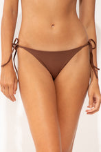 Carregar imagem no visualizador da galeria, Gallery: Wednesday In Hawaii By Rio De Sol Calcinha Bottom Coco Kaleia
