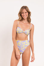 Carregar imagem no visualizador da galeria, Image 07: Rio De Sol Set Set Glow Bandeau-Joy Hotpants
