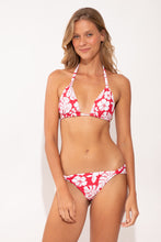 Carregar imagem no visualizador da galeria, Model Front: Wednesday In Hawaii By Rio De Sol Set Set Pua-Hibiscus Mel

