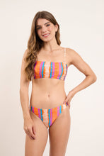Carregar imagem no visualizador da galeria, Model Front: Rio De Sol Set Set Stripes Bandeau-Reto Essential-Comfy
