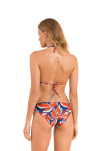 Carregar imagem no visualizador da galeria, Model Back: Rio De Sol Calcinha Bottom Leaves Essential-Comfy
