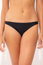 Carregar imagem no visualizador da galeria, Gallery: Wednesday In Hawaii By Rio De Sol Calcinha Bottom Lava Oahu
