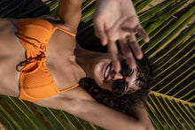 Carregar imagem no visualizador da galeria, Image 06: Rio De Sol Soutien Top Dots-Mango Balconet-Tie
