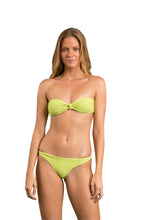 Carregar imagem no visualizador da galeria, Model Front: Rio De Sol Set Set Bora-Citrus Bandeau-Joy Leblon
