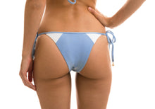 Carregar imagem no visualizador da galeria, Model Back: Rio De Sol Calcinha Bottom Garoa White Tri
