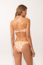 Carregar imagem no visualizador da galeria, Model Back: Rio De Sol Soutien Top Sahari Tayra
